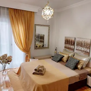 Antigonidon Square Luxury Selanik