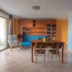 La Petit Maisonette De Manu Francia