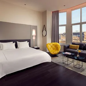 Park Plaza Victoria 4* Amsterdam