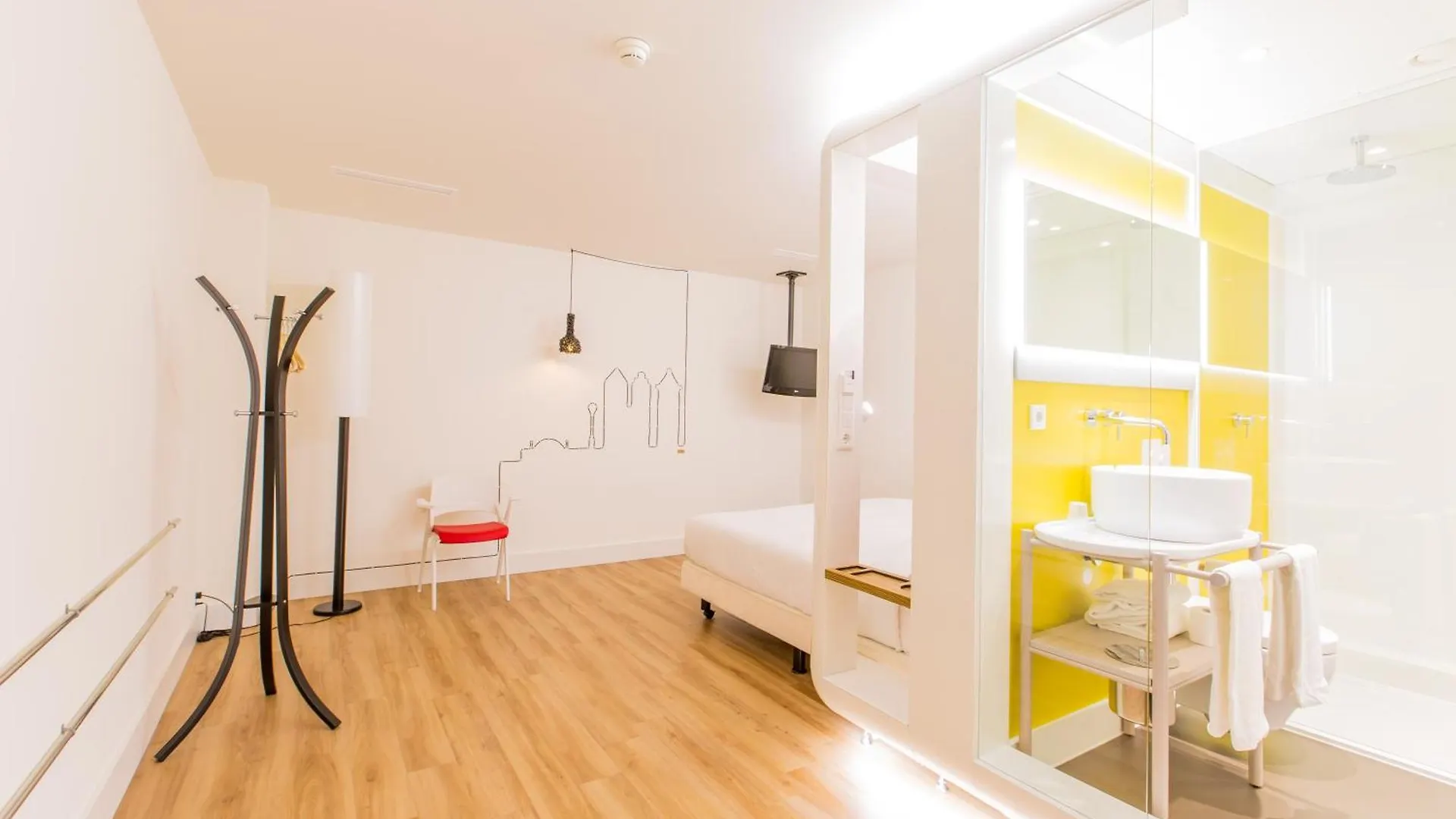 Qbic Amsterdam Wtc Otel 3*,  Hollanda